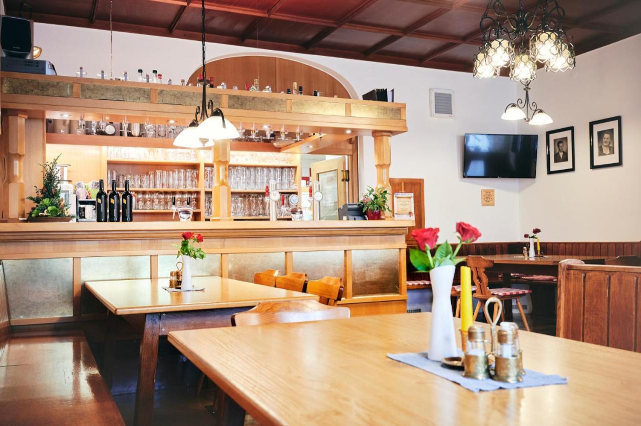 Gasthof Mittendorfer Haag am Hausruck ภายนอก รูปภาพ